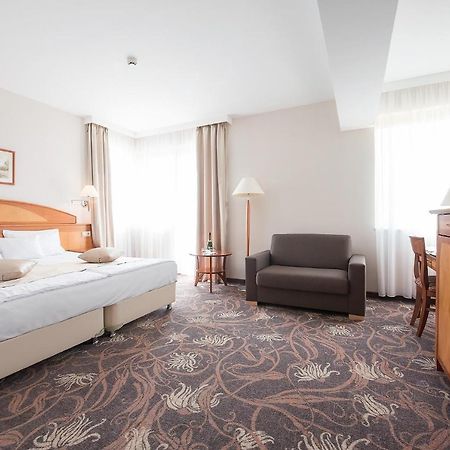 Vitalmed Hotel Sárvár Dış mekan fotoğraf