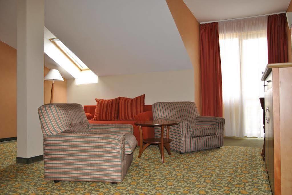 Vitalmed Hotel Sárvár Dış mekan fotoğraf